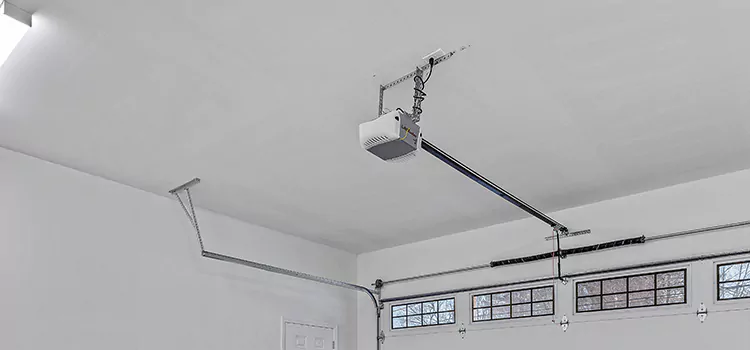 Experienced Garage Door Installers Westchase