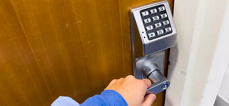 Why Choose Us for Your Keypad Lock Needs in Westchase, FL?